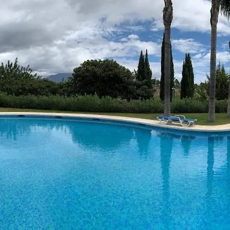 Your Oasis Of Luxury And Leisure At Gazules Del Sol In Marbella Area - Benahavis