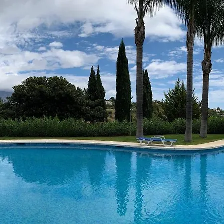 Your Oasis Of Luxury And Leisure At Gazules Del Sol In Marbella Area - Benahavis *