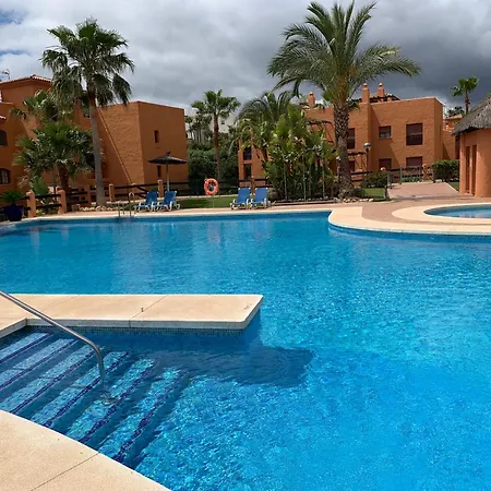 Your Oasis Of Luxury And Leisure At Gazules Del Sol In Marbella Area - Benahavis Apartamento Estepona