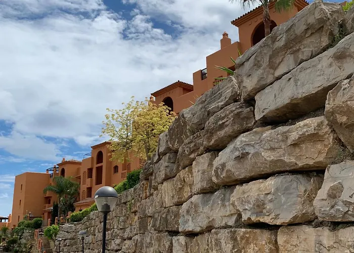 Your Oasis Of Luxury And Leisure At Gazules Del Sol In Marbella Area - Benahavis Apartamento Estepona