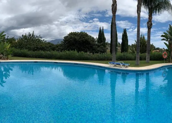 Your Oasis Of Luxury And Leisure At Gazules Del Sol In Marbella Area - Benahavis