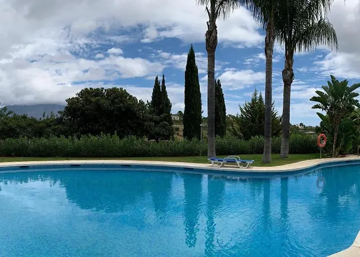 Your Oasis Of Luxury And Leisure At Gazules Del Sol In Marbella Area - Benahavis *