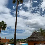 Your Oasis Of Luxury And Leisure At Gazules Del Sol In Marbella Area - Benahavis Εστεπόνα